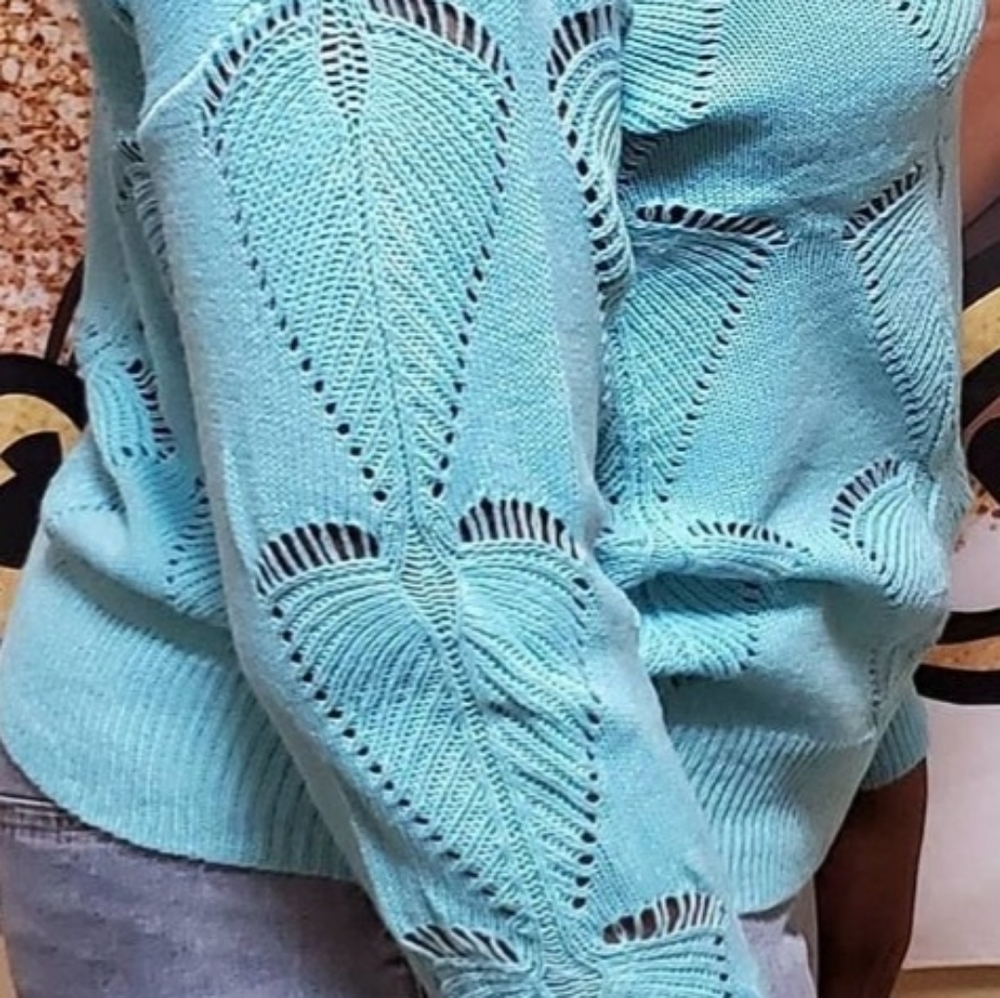 Sweater - Picture 2 of 3